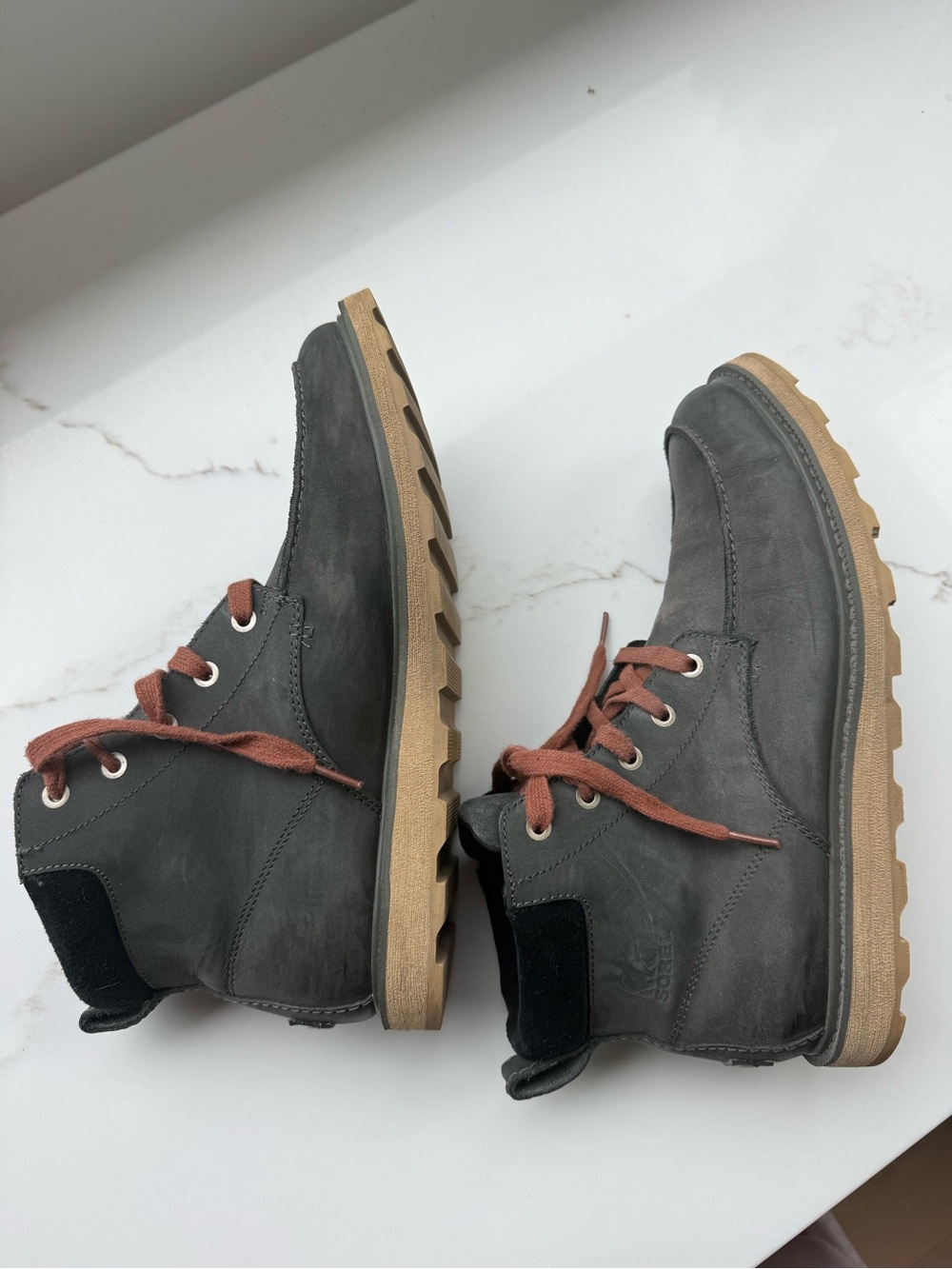 Sorel Men's Gray Leather Boots with Brown Laces - Picture 3 of 6